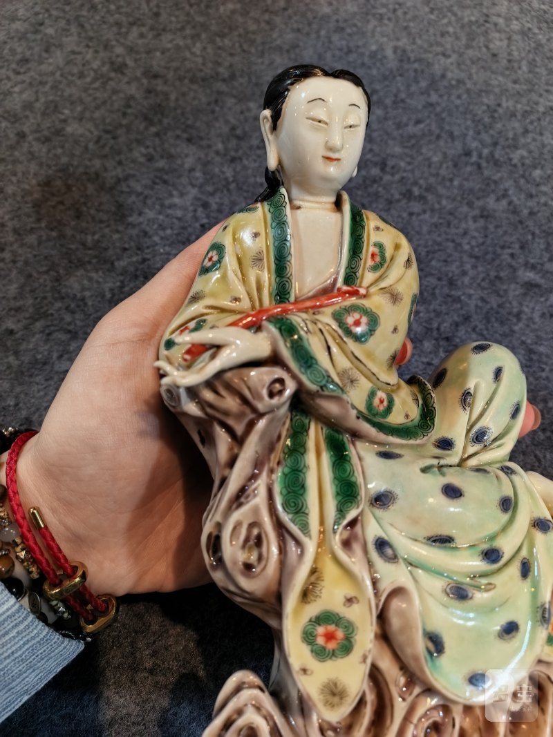 明末清初 加彩德化观音 - 图9